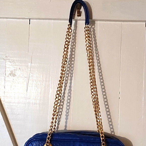 Valentina blue leather bag with chain shoulder strap and tassel. NWT. - Picture 2 of 13